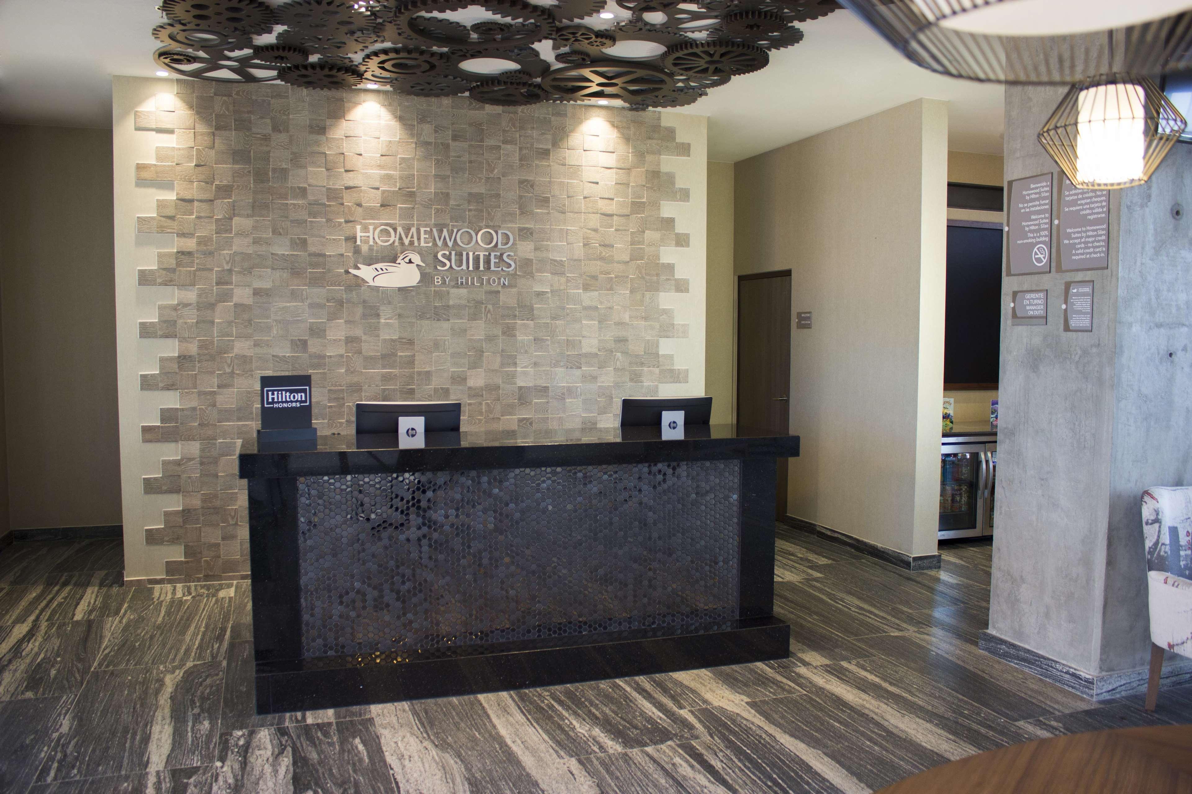 Fiesta Inn Suites Aeropuerto Del Bajio Silao Luaran gambar